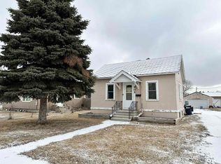 505 Cherry Ave, Harvey, ND 58341