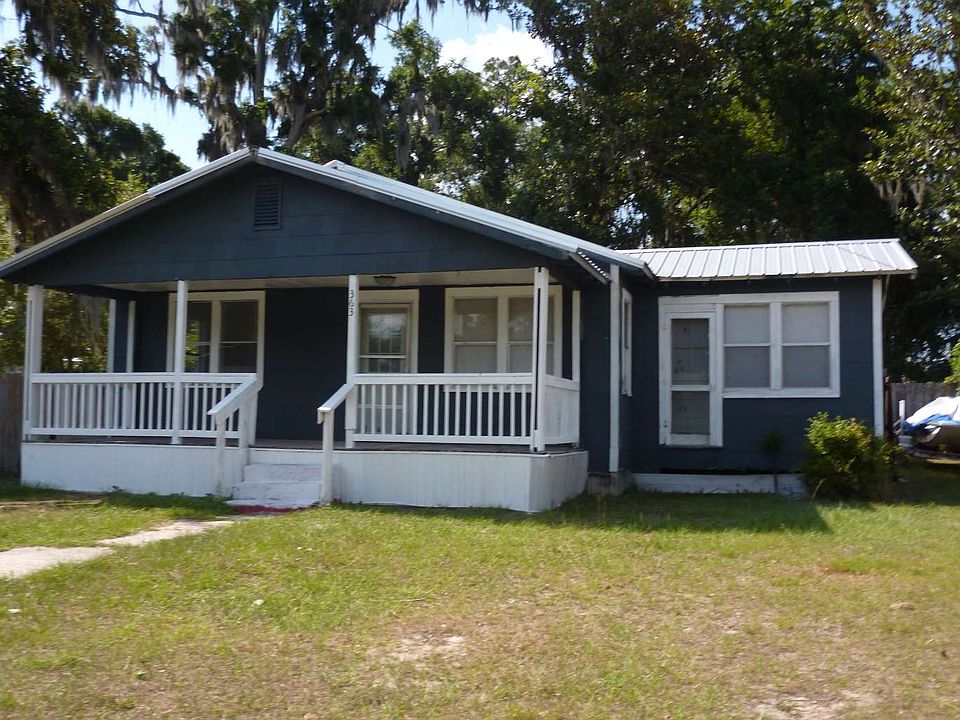 1st image of 363 SE Allen Pl