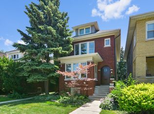 2917 W Wilson Ave, Chicago, IL 60625