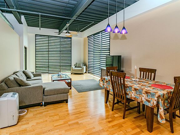 2nd image of 350 E Short St #309