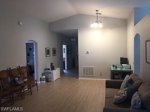 5th image of 2431 52nd Ave NE