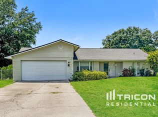 5119 Bernadette Dr, Zephyrhills, FL 33541