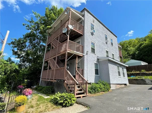 18 High Street, Derby, CT 06418