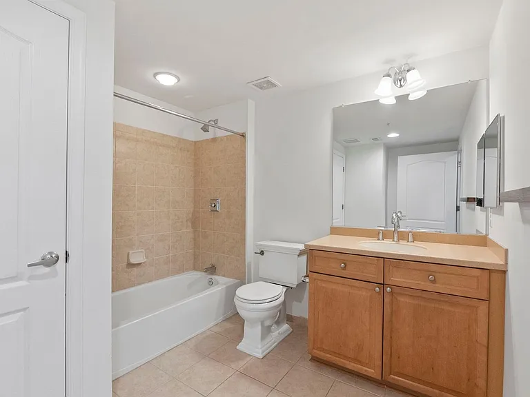 1115 Cameron St #311 — Photo 23