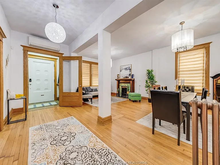 961 Ouellette Ave #2 — Photo 22