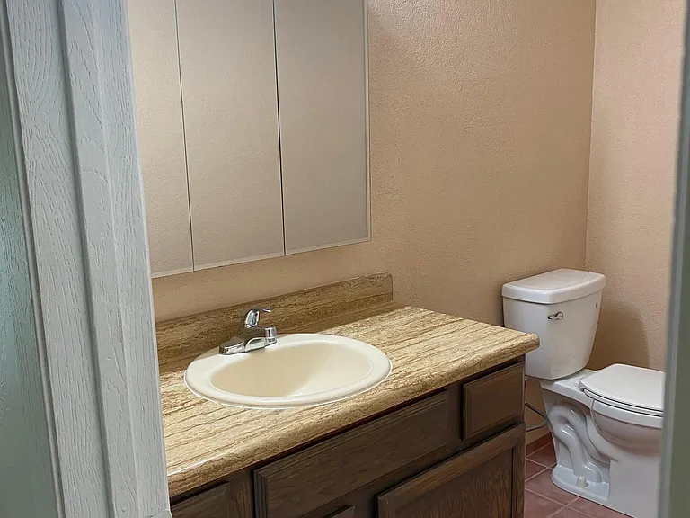 325 Catalina Dr — Photo 42
