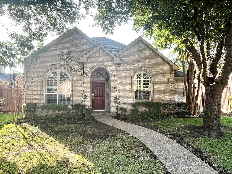 6816 Forest Hills Dr — Photo 2