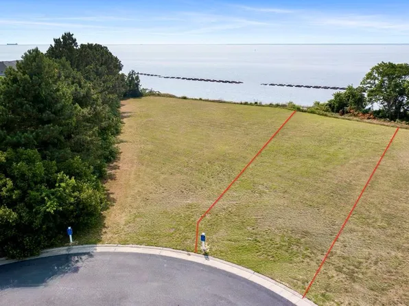 103 Sunset Blvd #30, Cape Charles, VA 23310