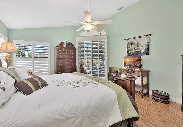 384 Caddie Dr — Photo 19