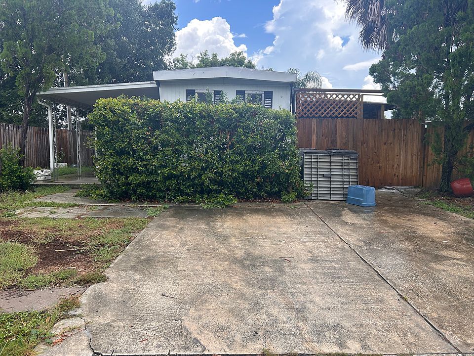 1st image of 5841 Sussex Dr