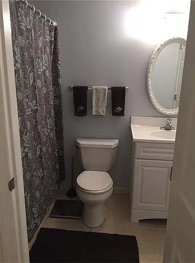 1445 S Randolph Dr — Photo 2