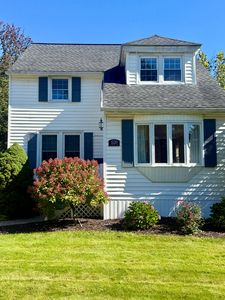 1130 S Country Club Dr, Niskayuna, NY, 12309