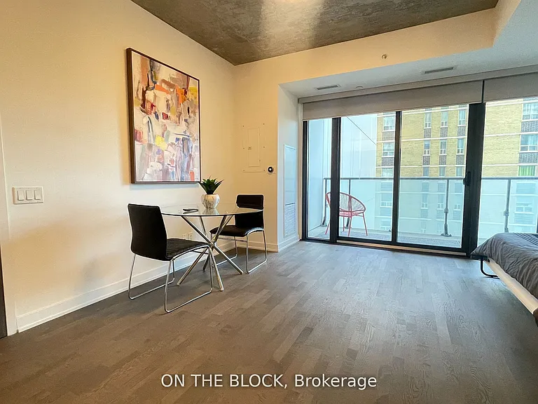 185 Roehampton Ave W #509 — Photo 4