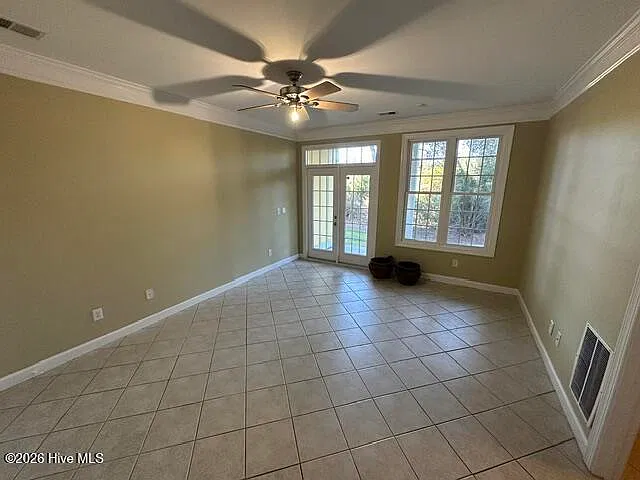 3 bed, 3.5 bath, $1,850 — Photo 3