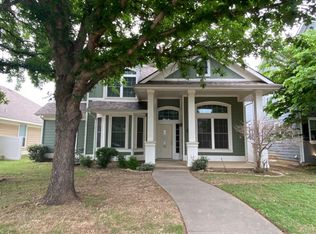 1040 Elm Dr, Little Elm, TX 76227