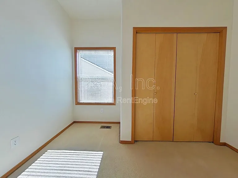 5605 SW Windflower Dr — Photo 6