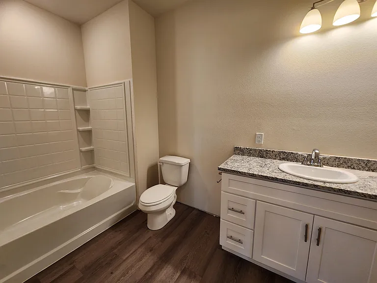 20963 Oregon St — Photo 13