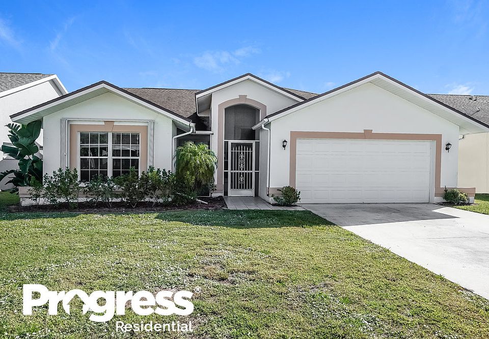 1st image of 18081 Horseshoe Bay Cir