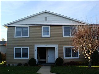 1st image of 1115 Court Ln APT C