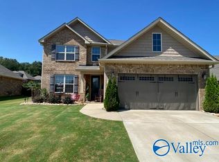 2112 S Meadows Dr SW, Huntsville, AL 35803