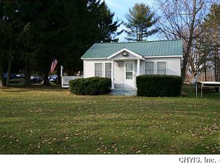 13 Dakin Rd, Bernhards Bay, NY 13028