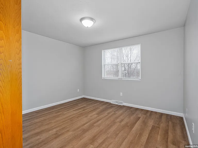 3835 E River Dr — Photo 5