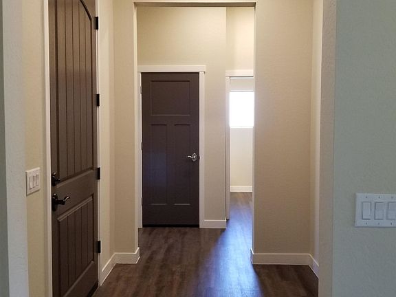 5th image of 1500 E Wahalla Ln #E10