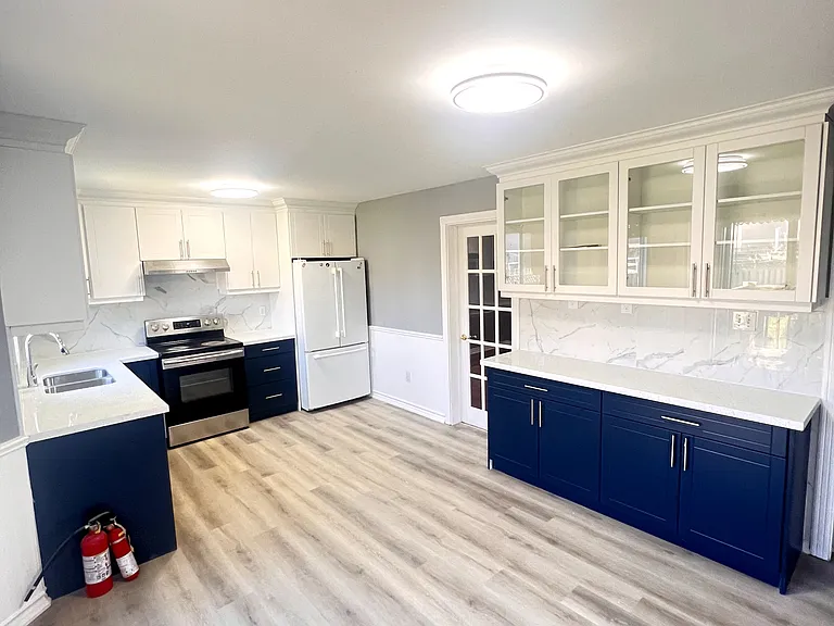 42 Toba Cres — Photo 4