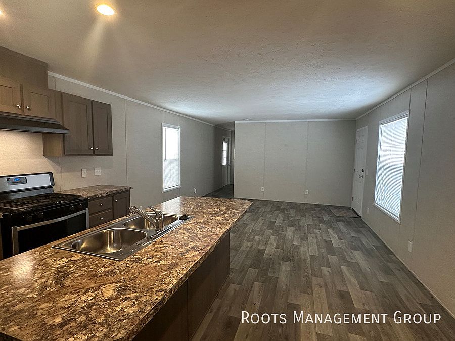 1st image of 13088 Virginia Dr #26