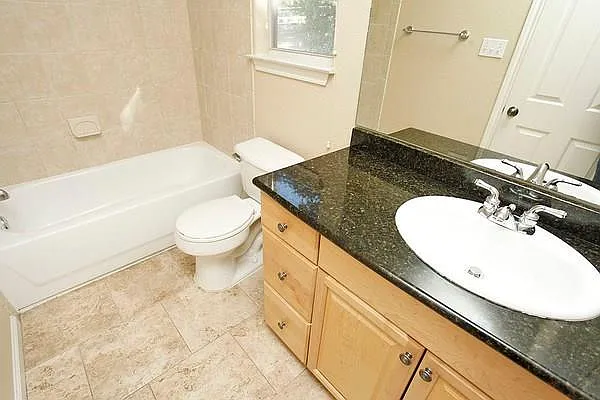 1719 Sylvan Dr #B — Photo 15