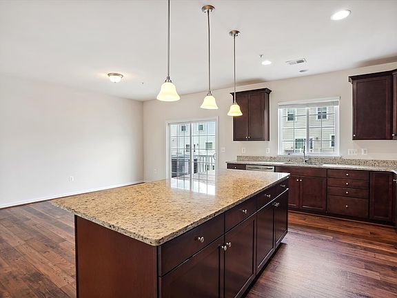 4th image of 14898 Mason Creek Cir