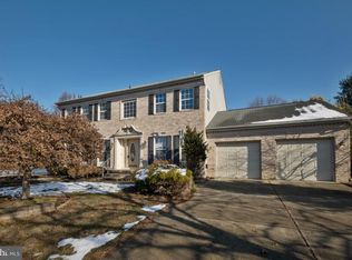 3 Barclay Rd, Hainesport, NJ 08036