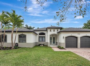 13166 SW 187th St, Miami, FL 33177