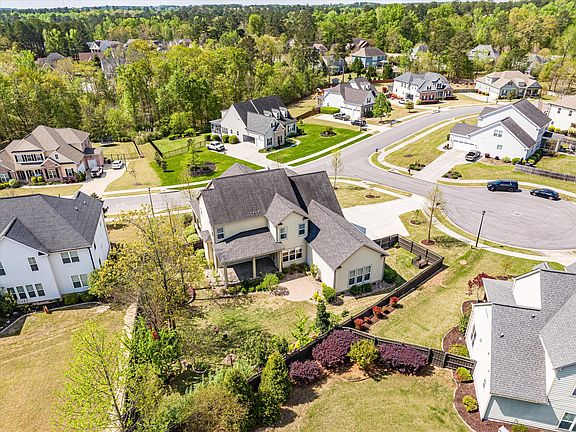 4th image of 403 Tugaloo Court