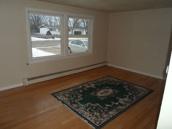 4th image of 703 King Ave