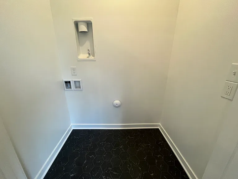 2823 Foxglove Ln — Photo 36