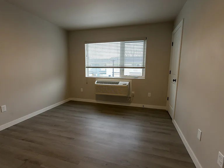 Waverly Townhomes — Photo 24