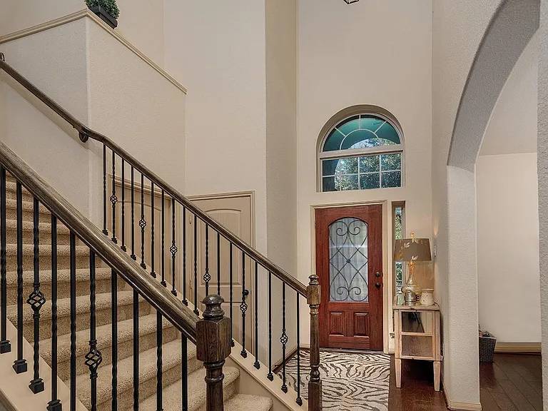 222 Hawkhurst Ct — Photo 7