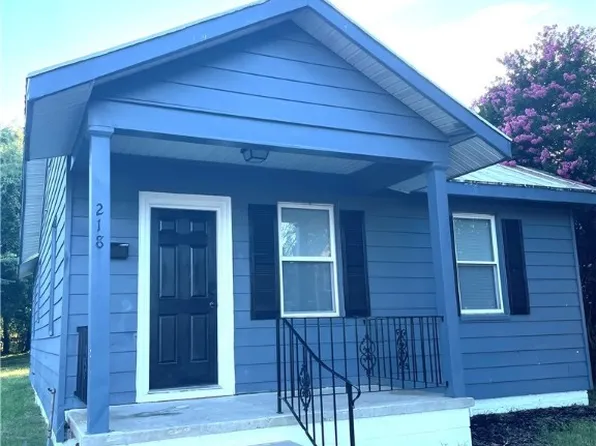 218 Elm St, Petersburg, VA 23803