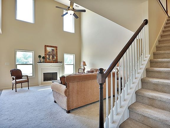 4th image of 32 Hammock Dr
