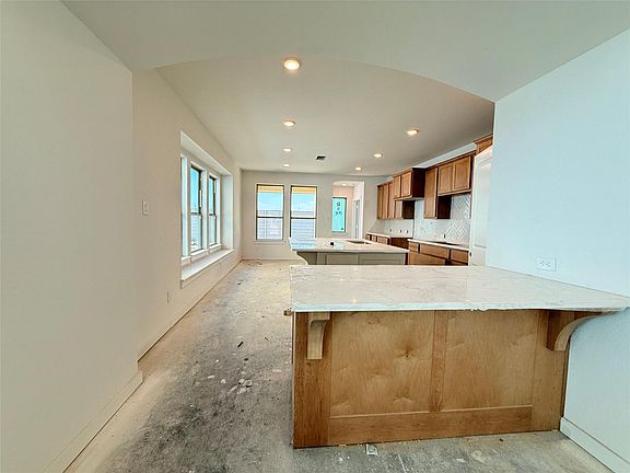 5th image of 2426 Guava Hills Ln