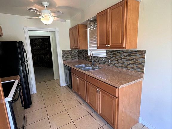 5th image of 7311 NW Compass Dr