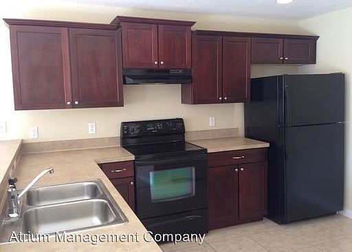 2nd image of 2820 Cliffe Ct