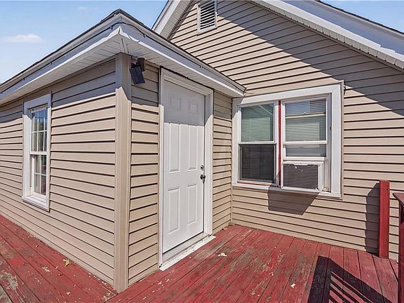 5th image of 448 Public St