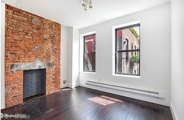 Rented by Douglas Elliman | media 19