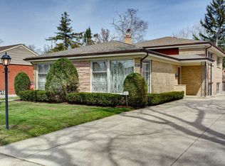 7837 Linder Ave, Morton Grove, IL 60053