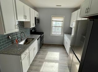 21 Merrick St #2, Worcester, MA 01609