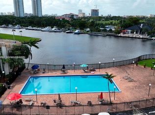 2000 Atlantic Shores Blvd APT 420, Hallandale Beach, FL 33009