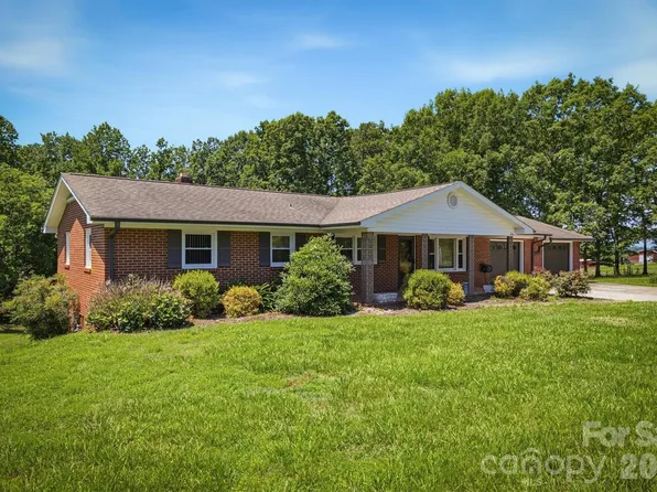 1256 Bethel Rd, Morganton, NC 28655