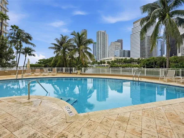 801 Brickell Key Blvd APT 808, Miami, FL 33131